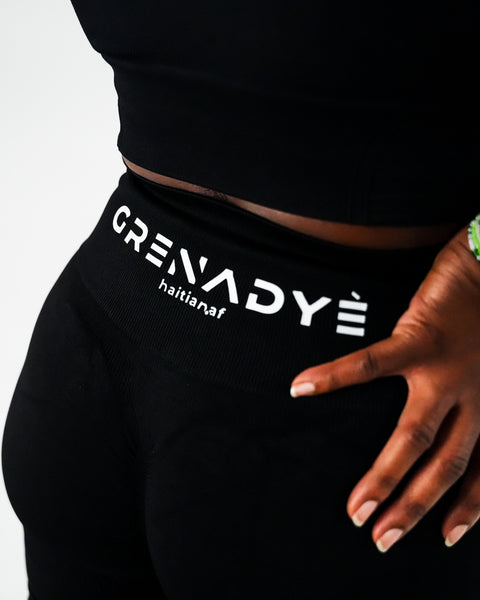 GRENADYÈ - Empress Flex Shorts - Black